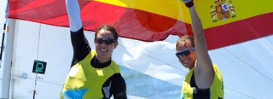 Quantum® Sails Take Gold & Bronze in Women’s 470 Class at ISAF Worlds